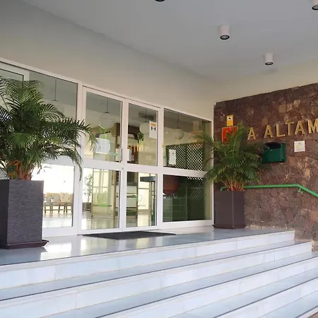 Апартаменты Altamira Beachfront El Duque *
