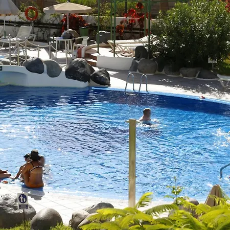 Altamira Beachfront El Duque *