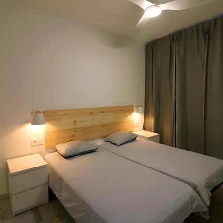 Апартаменты Altamira Beachfront El Duque Адехе