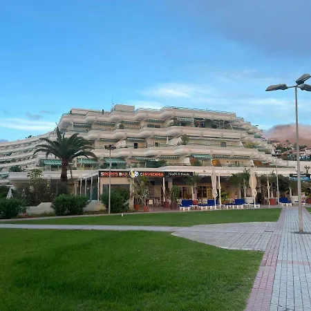 Апартаменты Altamira Beachfront El Duque
