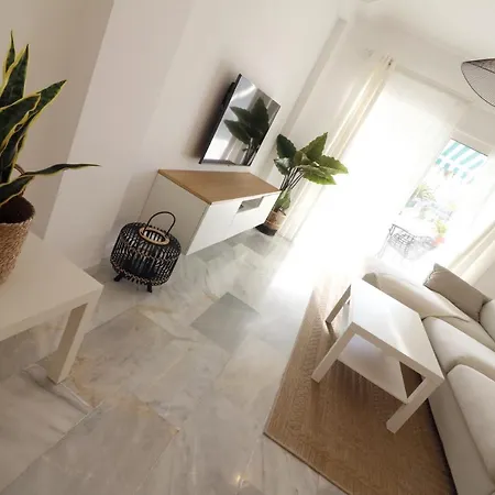 Altamira Beachfront El Duque * 阿德耶